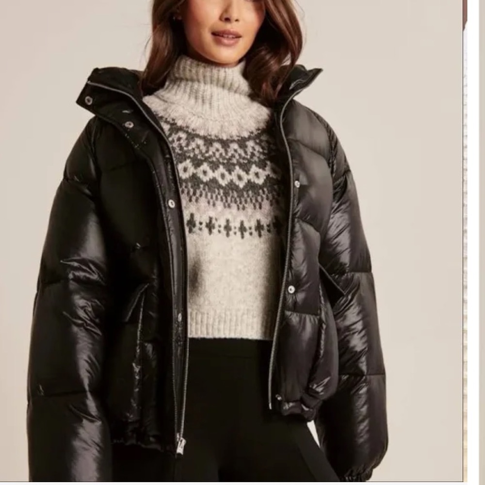 Abercrombie oversized utility puffer size small-black